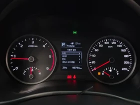 Kia Stonic Diesel 1.6 Trendy, снимка 8