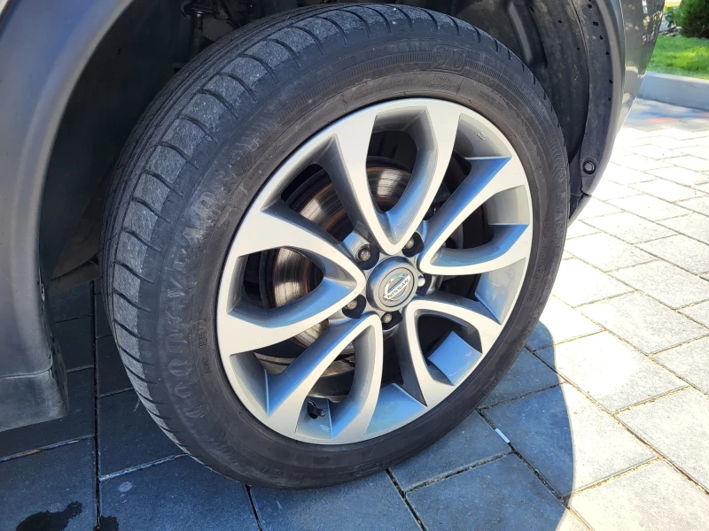 Nissan Juke 1.2 Бензин Acenta, снимка 17 - Автомобили и джипове - 48481988