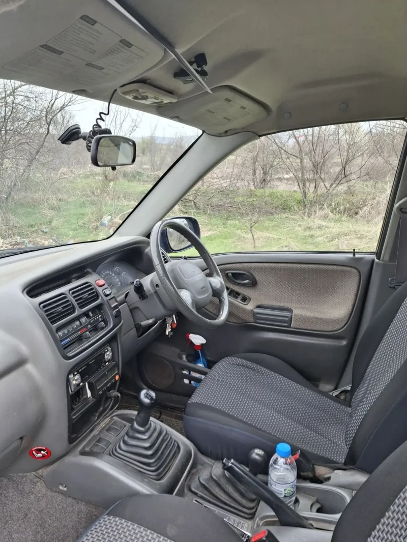 Suzuki Grand vitara, снимка 4 - Автомобили и джипове - 49506360