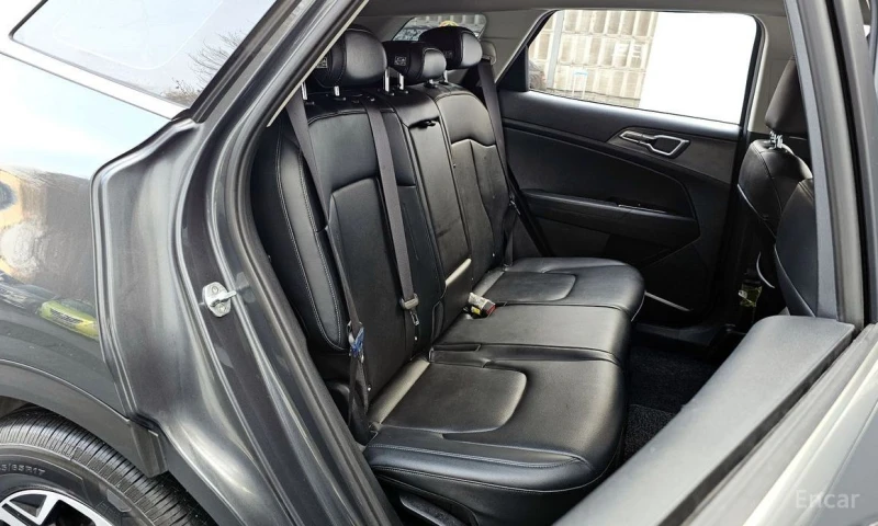 Kia Sportage, снимка 12 - Автомобили и джипове - 53010704