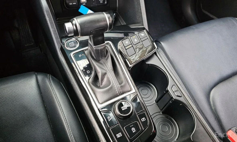 Kia Sportage, снимка 9 - Автомобили и джипове - 53010704