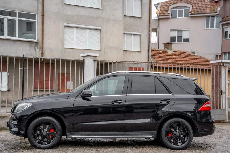 Mercedes-Benz ML 350 BlueTEC-AMG-PANORAMA-Keyless GO-HARMAN KARDON-TOP, снимка 4 - Автомобили и джипове - 53310885