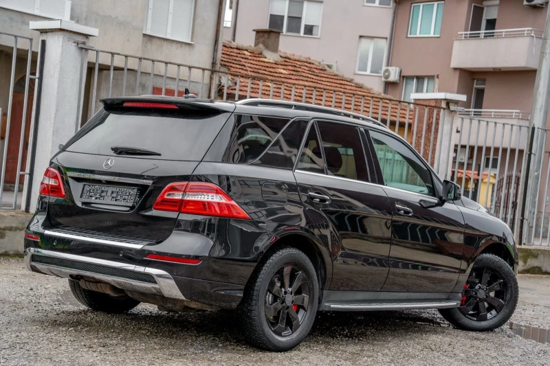Mercedes-Benz ML 350 BlueTEC-AMG-PANORAMA-Keyless GO-HARMAN KARDON-TOP, снимка 6 - Автомобили и джипове - 53310885