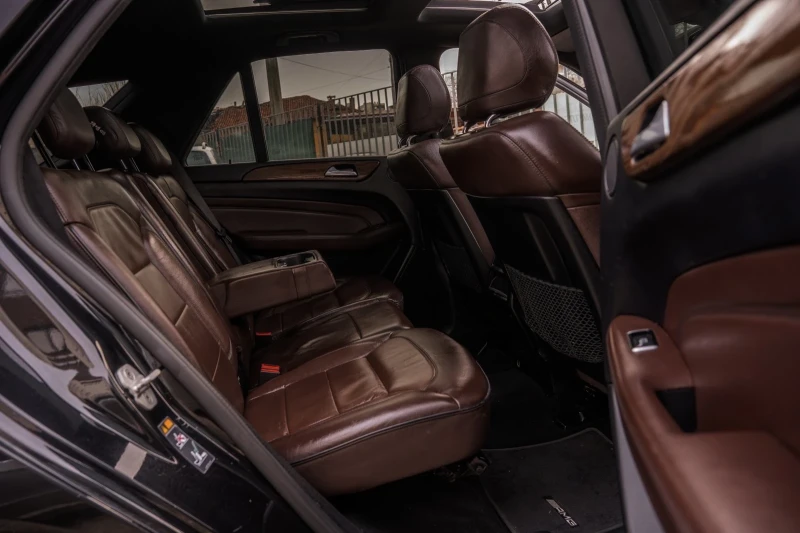 Mercedes-Benz ML 350 BlueTEC-AMG-PANORAMA-Keyless GO-HARMAN KARDON-TOP, снимка 15 - Автомобили и джипове - 53310885