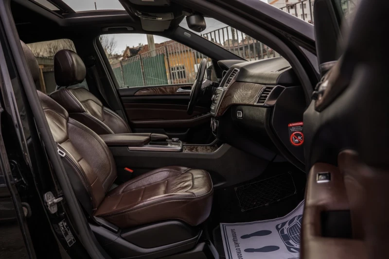 Mercedes-Benz ML 350 BlueTEC-AMG-PANORAMA-Keyless GO-HARMAN KARDON-TOP, снимка 14 - Автомобили и джипове - 53310885