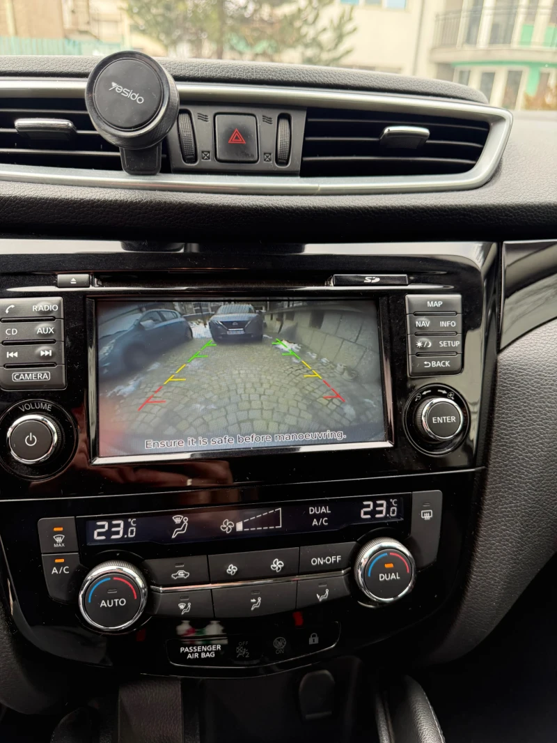 Nissan Qashqai N - Connecta 1.2 DIG-T, снимка 13 - Автомобили и джипове - 53583401