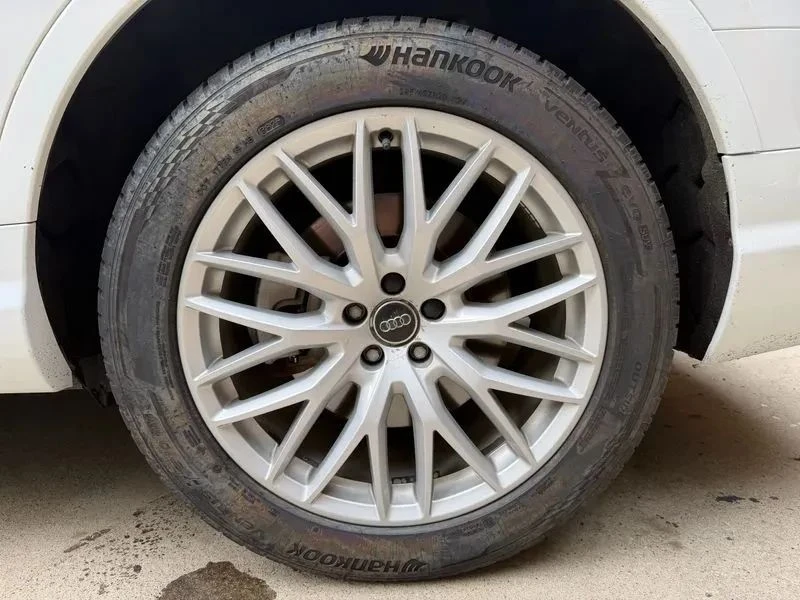 Audi Q7, снимка 5 - Автомобили и джипове - 56689822