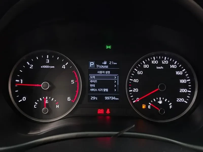 Kia Stonic Diesel 1.6 Trendy, снимка 8 - Автомобили и джипове - 56726254