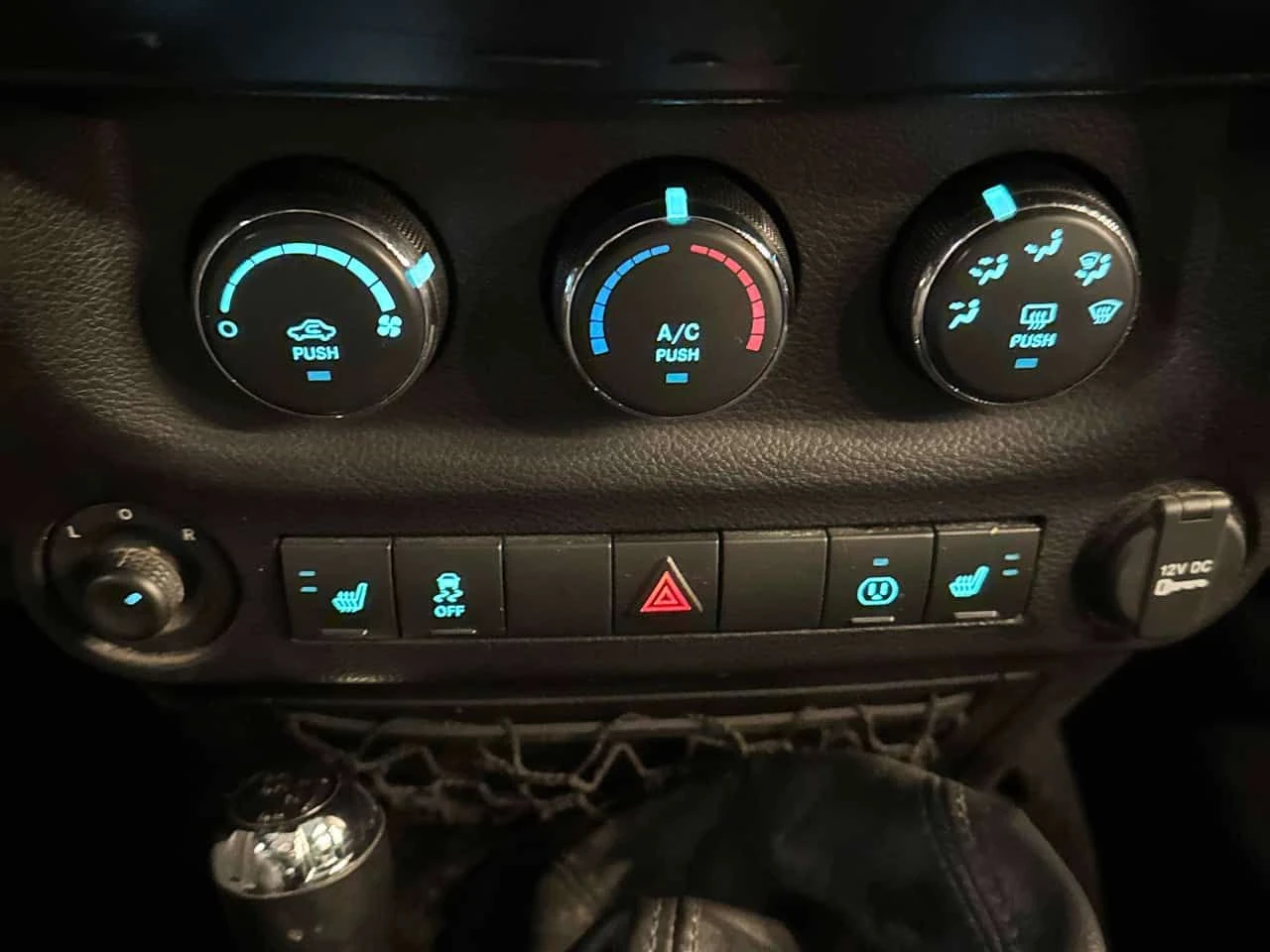 Jeep Wrangler * Rubicon * KEYLESS* �������* NAVI*  | Mobile.bg � ����������� 17