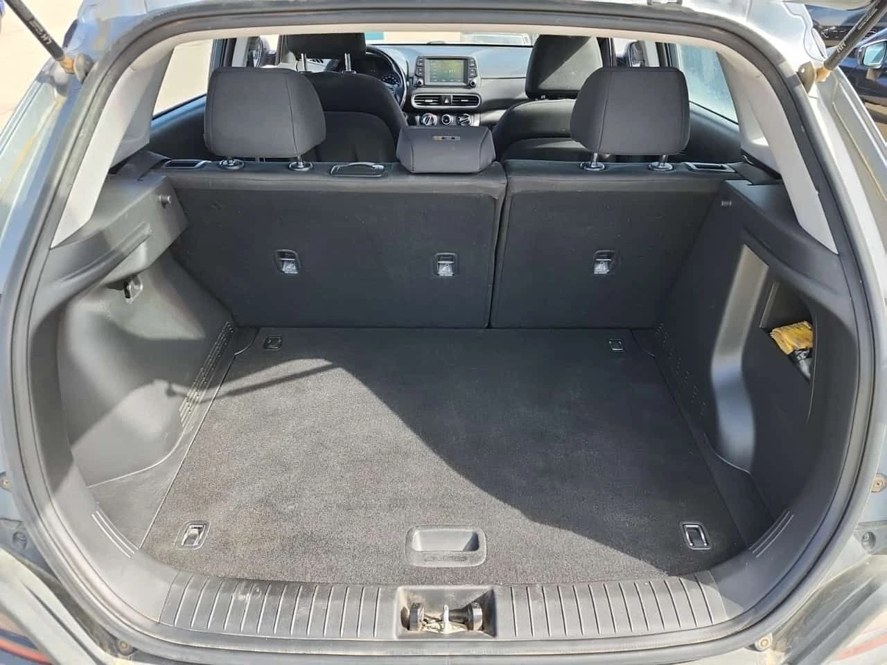 Hyundai Kona * PREFERRED * CARFAX * ЦЕНА ДО БГ, снимка 14 - Автомобили и джипове - 54044456