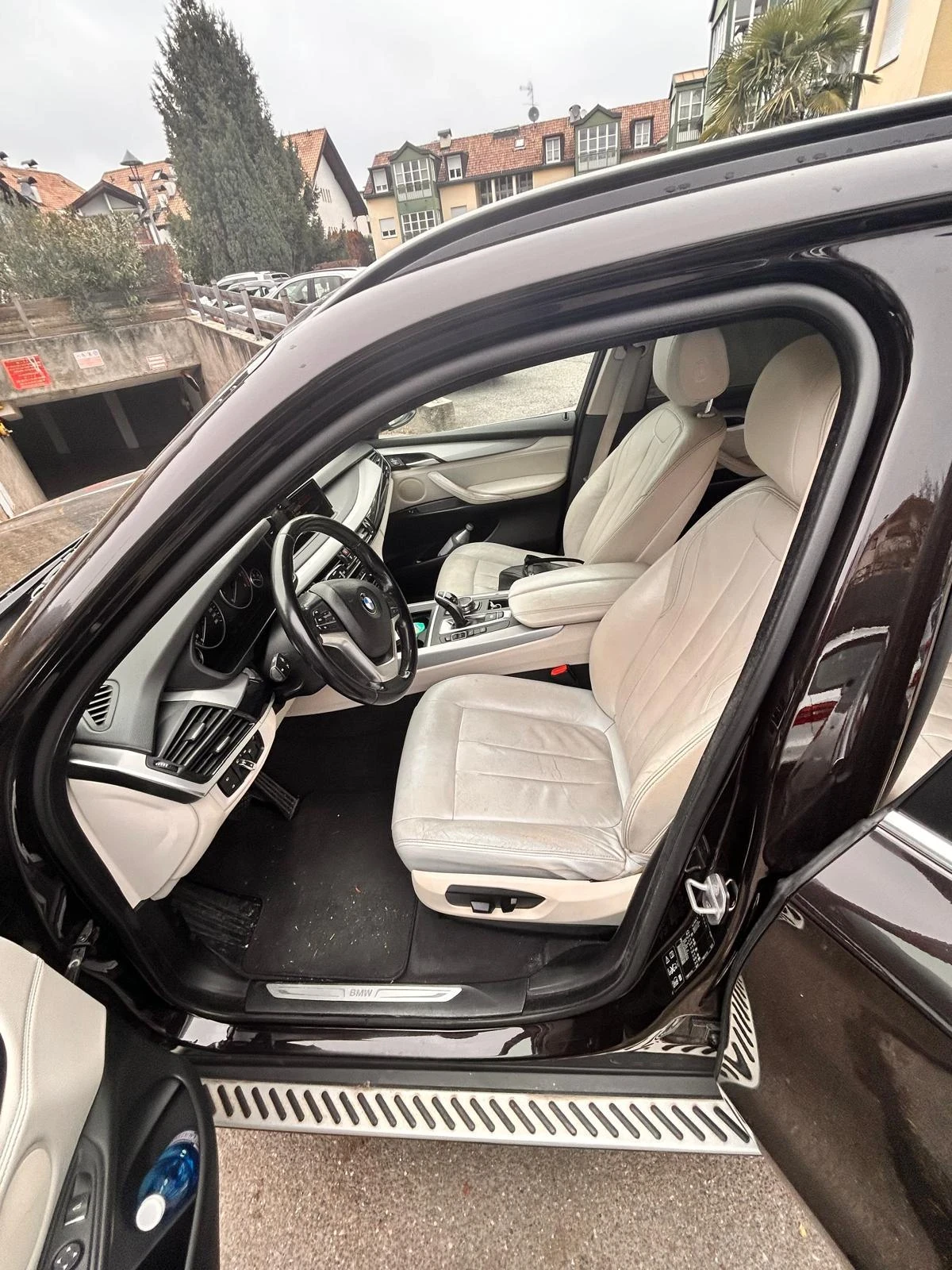 BMW X5 xDrive 25d Experience, снимка 8 - Автомобили и джипове - 54358459