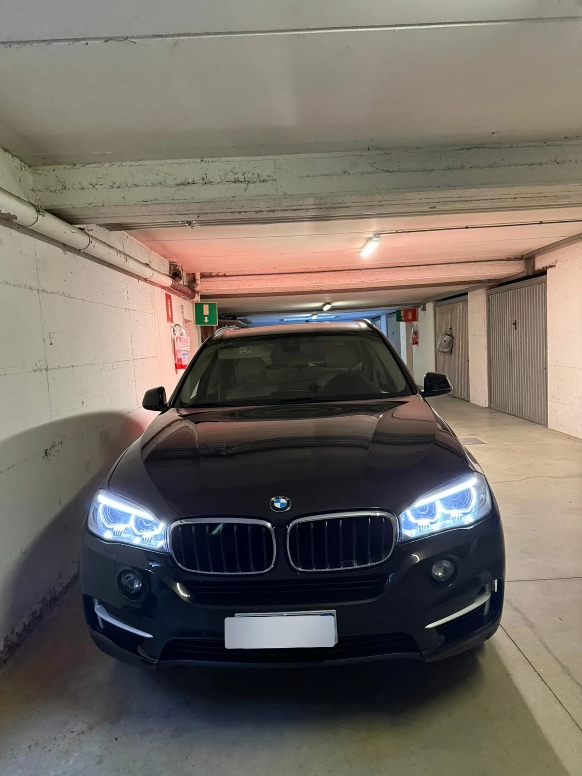 BMW X5 xDrive 25d Experience, снимка 2 - Автомобили и джипове - 54358459