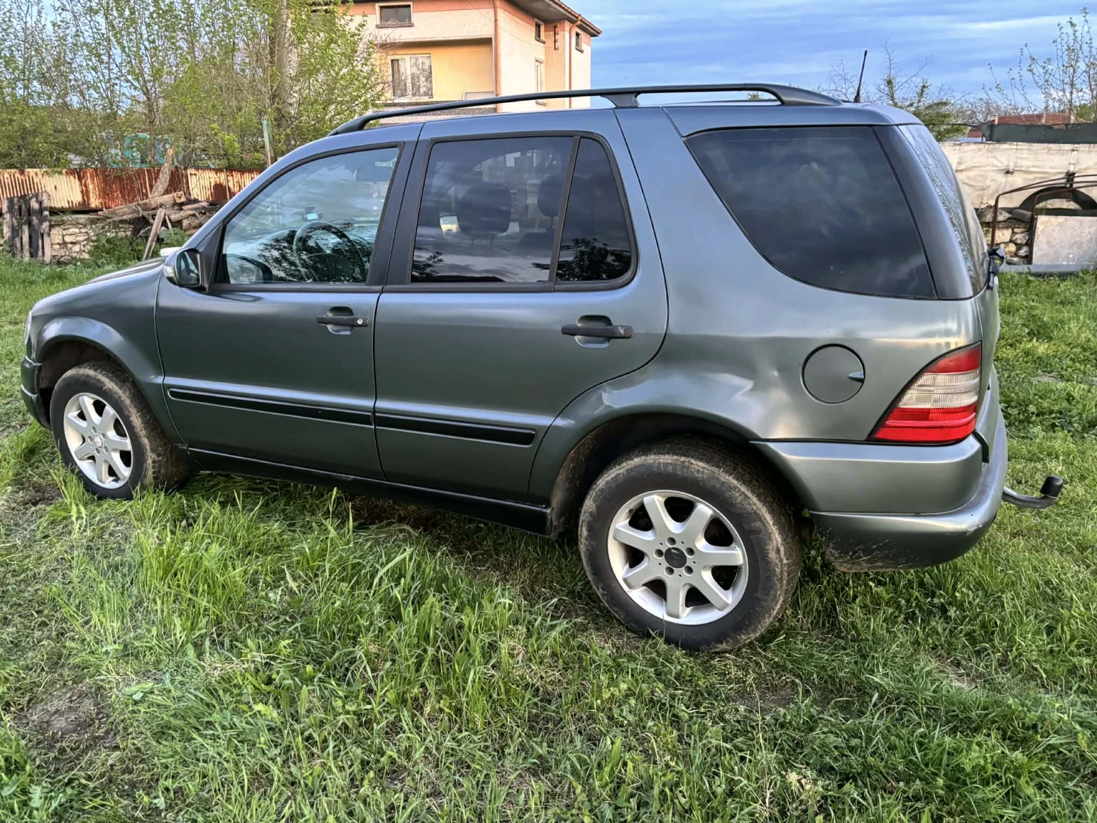 Mercedes-Benz ML 270, снимка 3 - Автомобили и джипове - 54362032