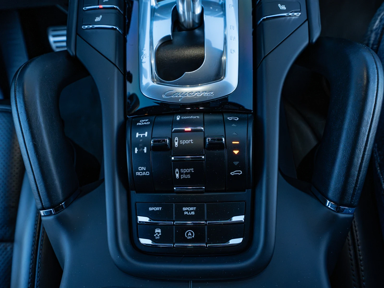 Porsche Cayenne 4.2 S/ GTS PACK, снимка 16 - Автомобили и джипове - 54497438