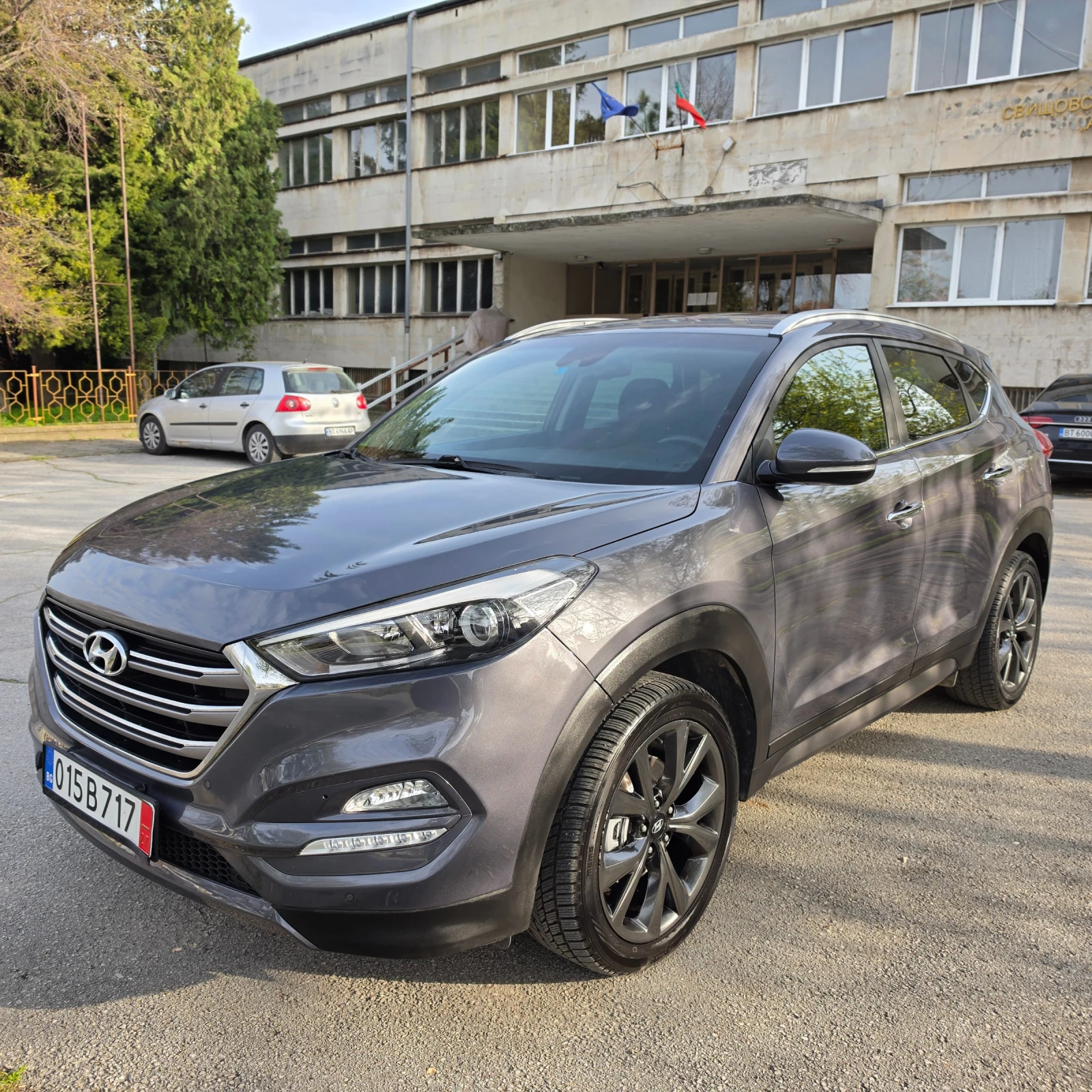 Hyundai Tucson 1.7CRDI FULL, снимка 2 - Автомобили и джипове - 54623773