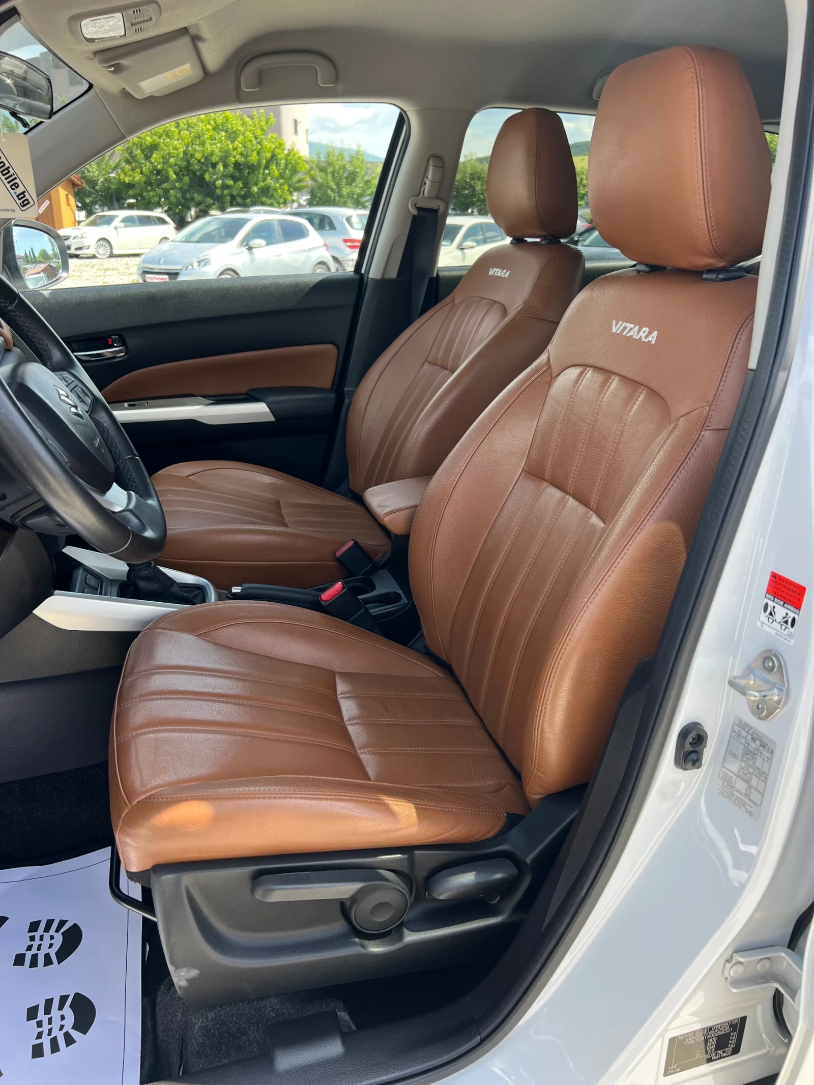 Suzuki Vitara 1.6d key-less/navi/kamera/ Euro6B Full!!, снимка 11 - Автомобили и джипове - 54986600