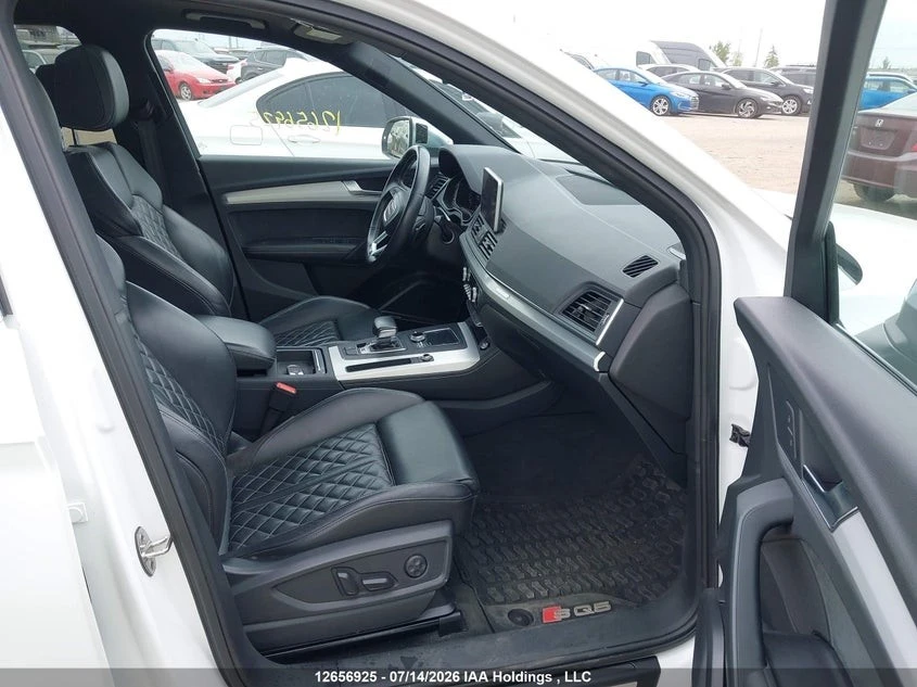 Audi SQ5 TECHNIK Автокредит Цена до България, снимка 12 - Автомобили и джипове - 55463029