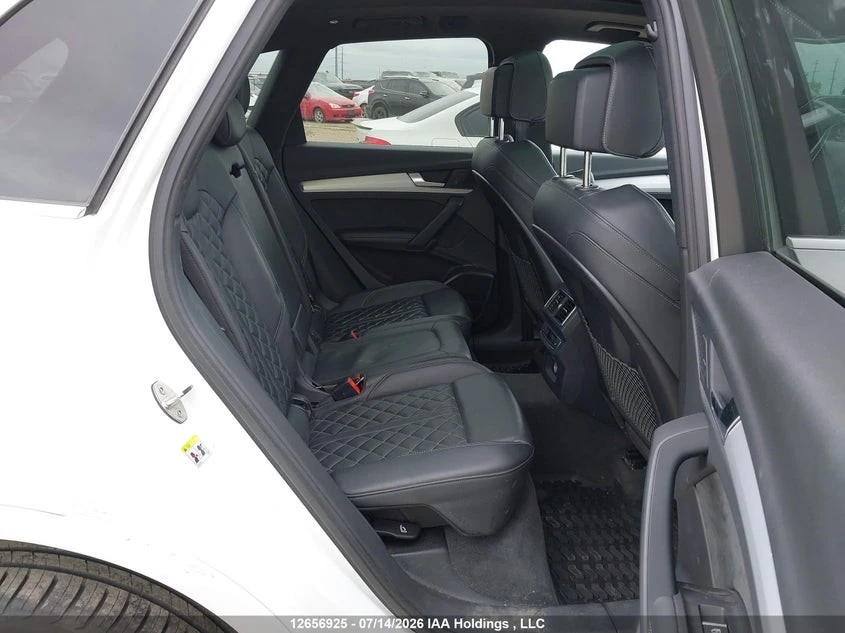 Audi SQ5 TECHNIK Автокредит Цена до България, снимка 14 - Автомобили и джипове - 55463029