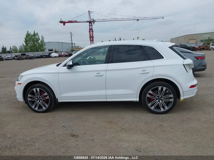 Audi SQ5 TECHNIK Автокредит Цена до България, снимка 7 - Автомобили и джипове - 55463029
