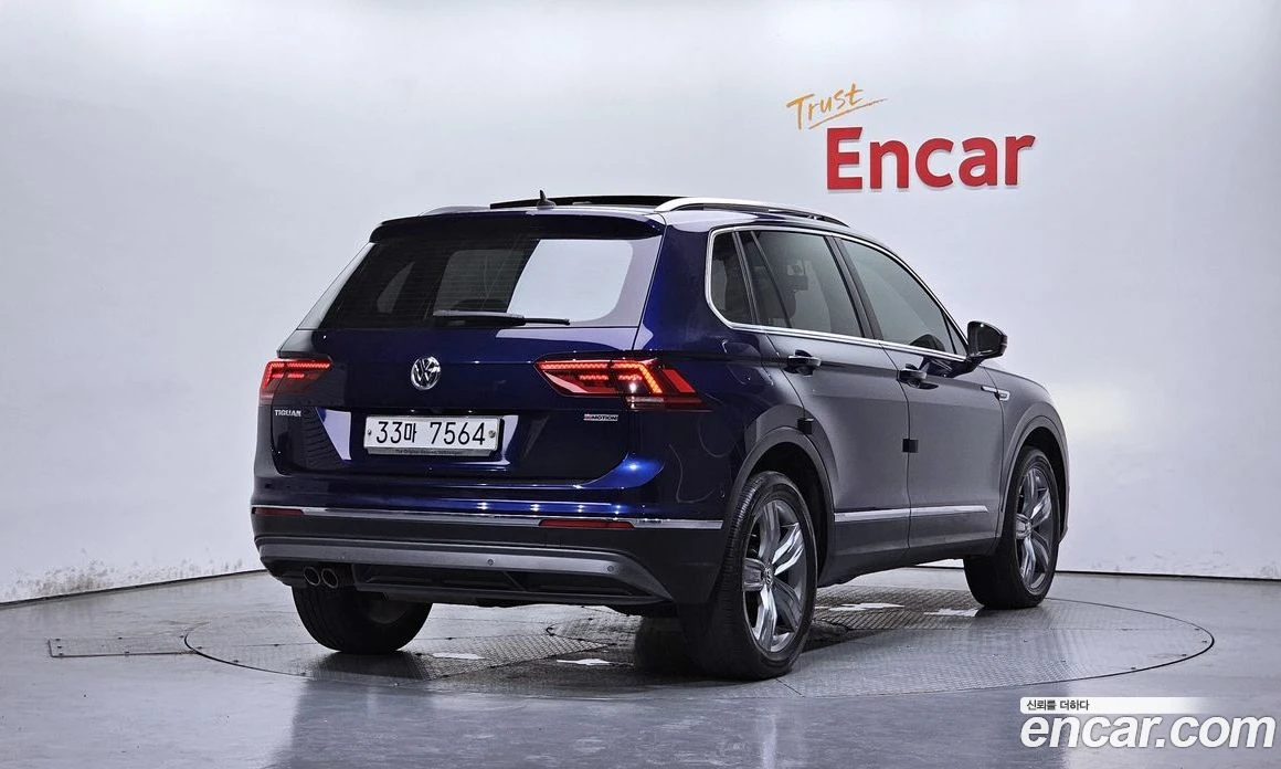 VW Tiguan 2.0 TDI 4Motion Prestige, снимка 2 - Автомобили и джипове - 56122253