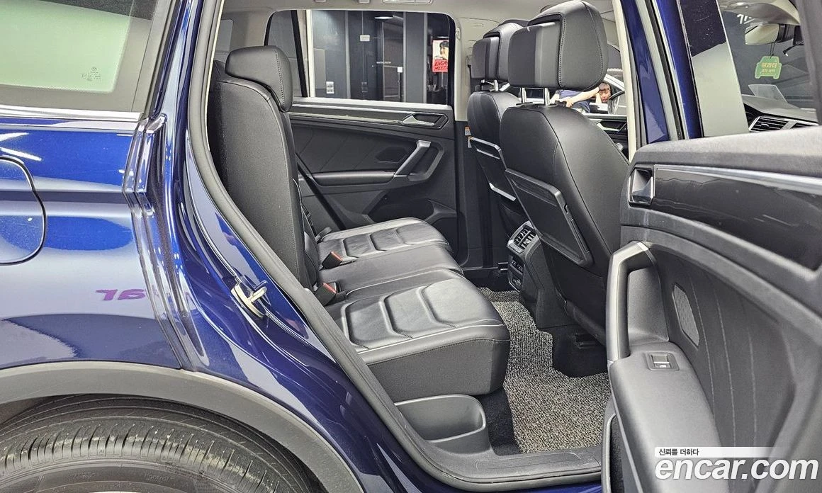 VW Tiguan 2.0 TDI 4Motion Prestige, снимка 12 - Автомобили и джипове - 56122253