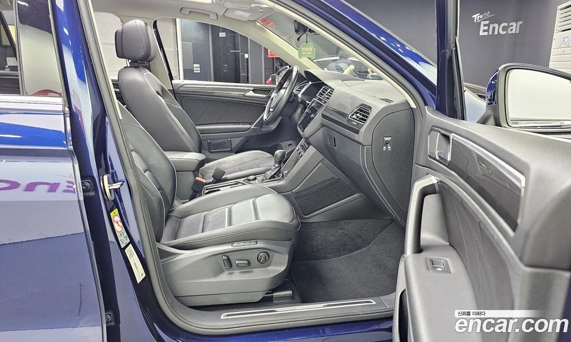 VW Tiguan 2.0 TDI 4Motion Prestige, снимка 11 - Автомобили и джипове - 56122253