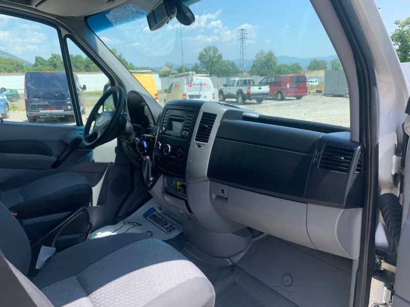 VW Crafter ТОП!КЛИМА!МАКСИ, снимка 10 - Бусове и автобуси - 50698980