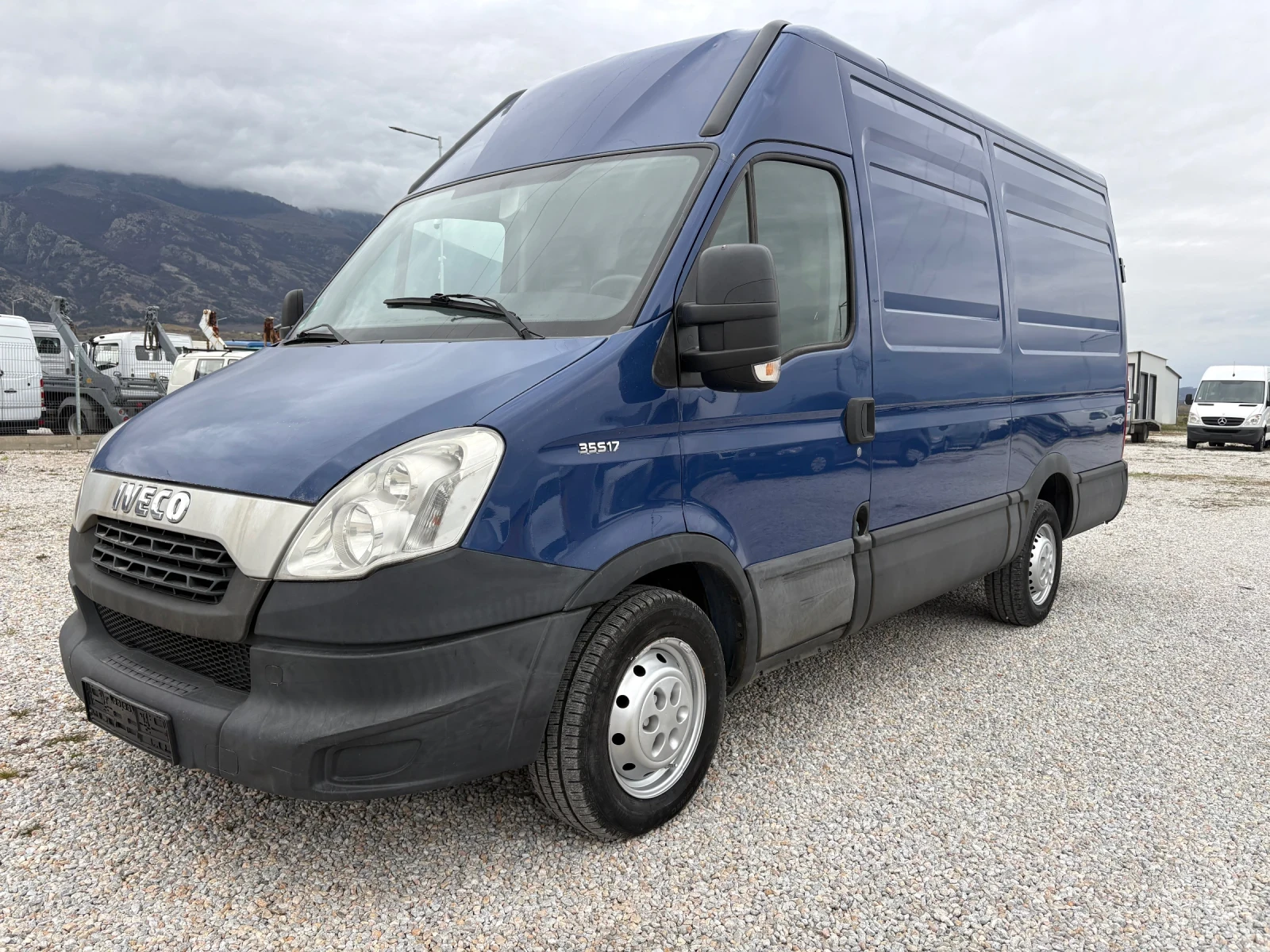 Iveco Daily 35 S 17 | Auto.bg — изображение 1