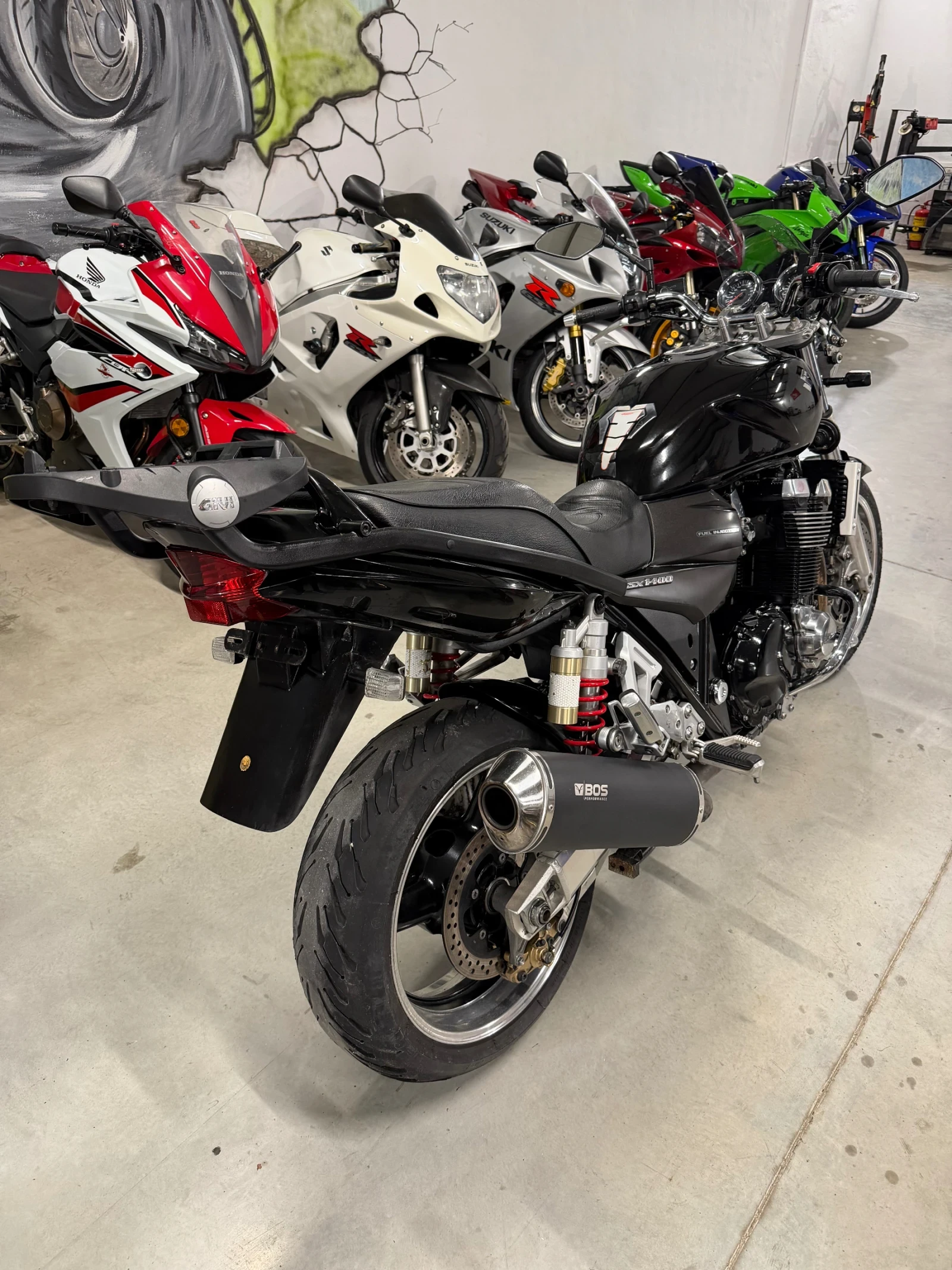 Suzuki Gsx 1400 - изображение 7