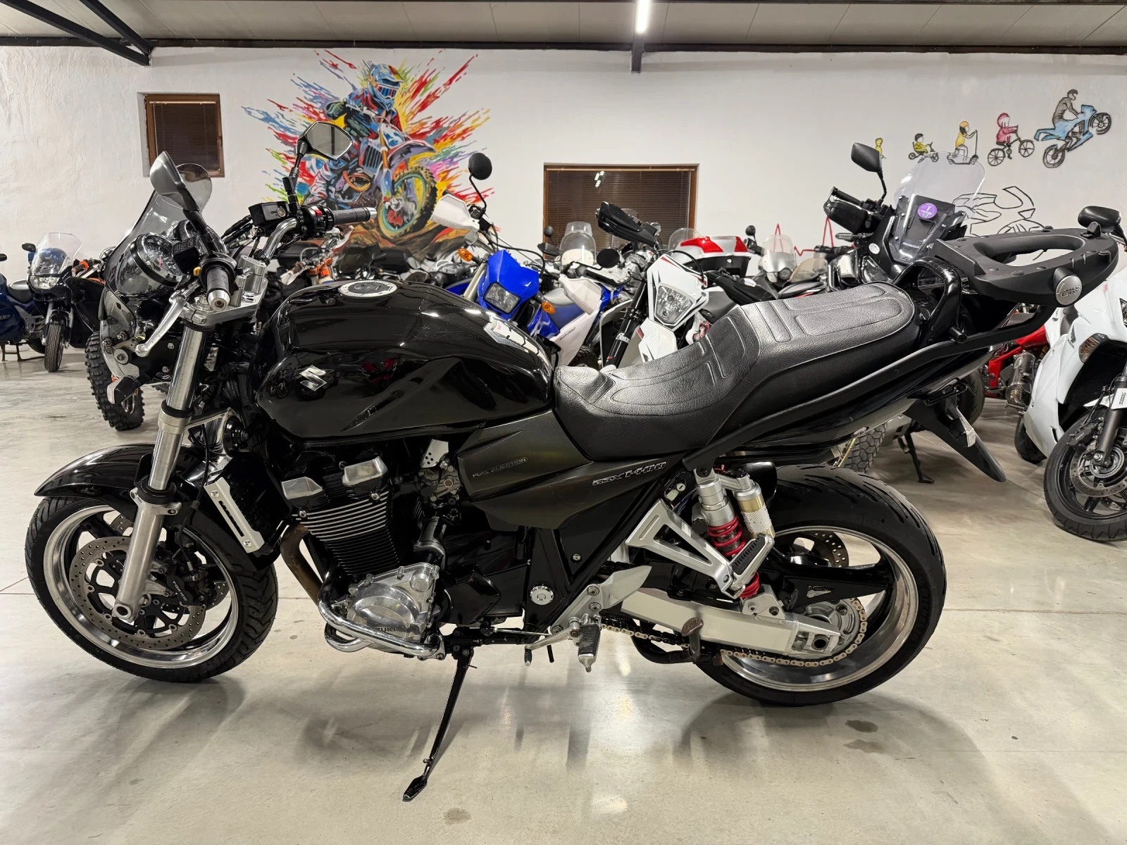 Suzuki Gsx 1400 - изображение 5