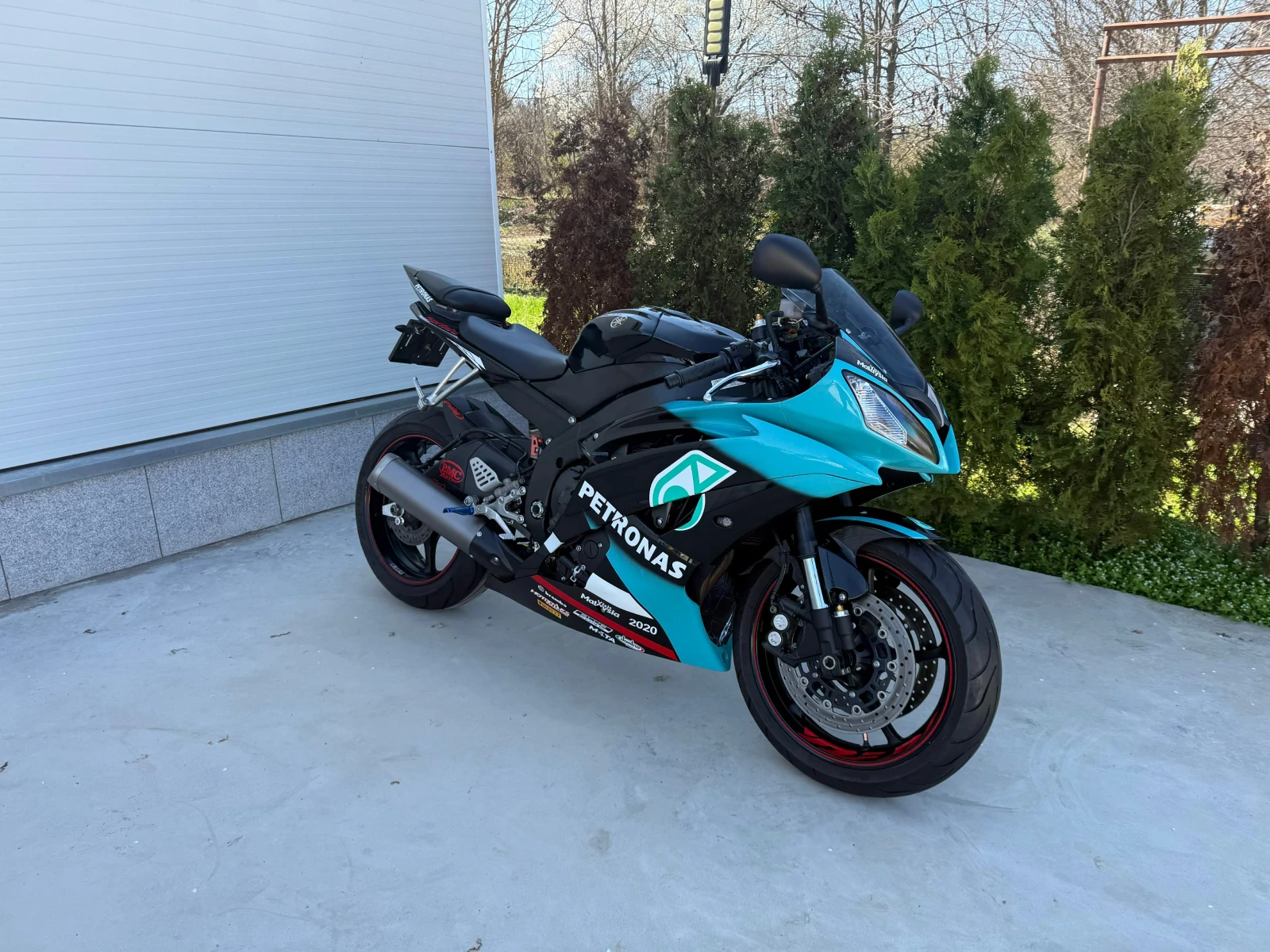 Yamaha YZF-R6 A2 25KW!!!!!!!, снимка 2 - Мотоциклети и мототехника - 54102410