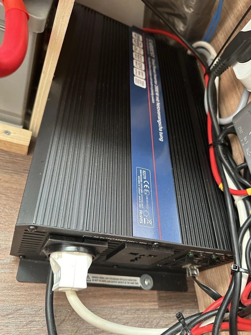 Каравана Weinsberg Caraone 480EU, снимка 7 - Каравани и кемпери - 51189834