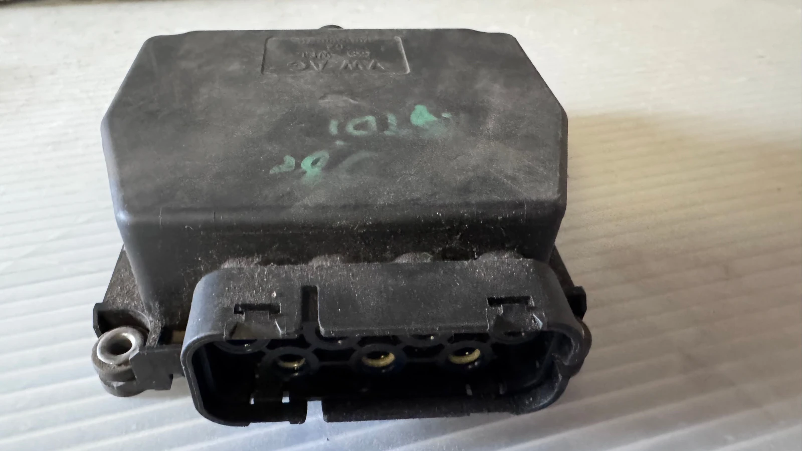     VW Golf - 6Q0906625 / 400434 | Mobile.bg   1