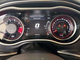 Dodge Challenger * SRT 392 * CARFAX * Фиксирана цена до БГ *  | Auto.bg — изображение 16