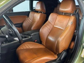 Dodge Challenger * SRT 392 * CARFAX * Фиксирана цена до БГ *  | Auto.bg — изображение 14