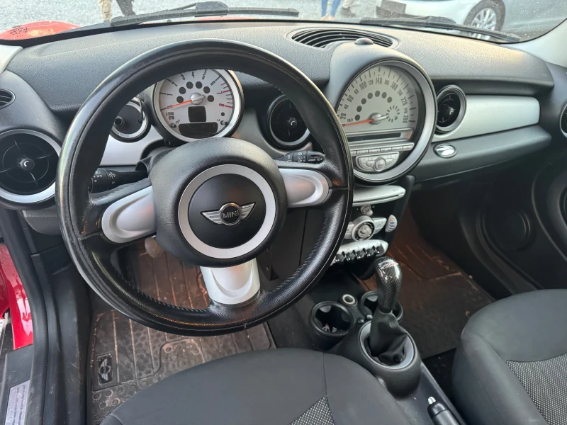 Mini Cooper 1.6 i 150000км., снимка 9 - Автомобили и джипове - 48232661