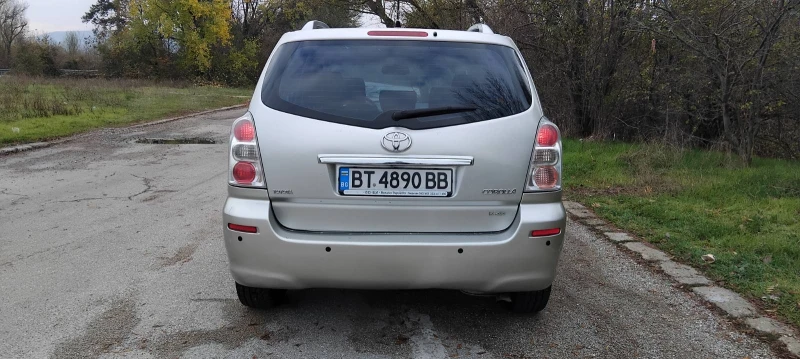 Toyota Corolla verso 2.2 D-4D Facelift, снимка 7 - Автомобили и джипове - 48106768