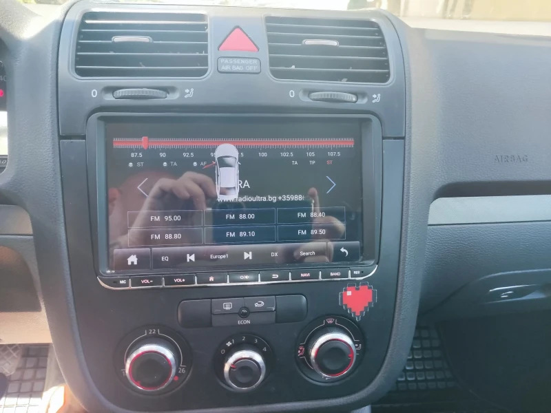 VW Golf 1.6i, снимка 9 - Автомобили и джипове - 51845882