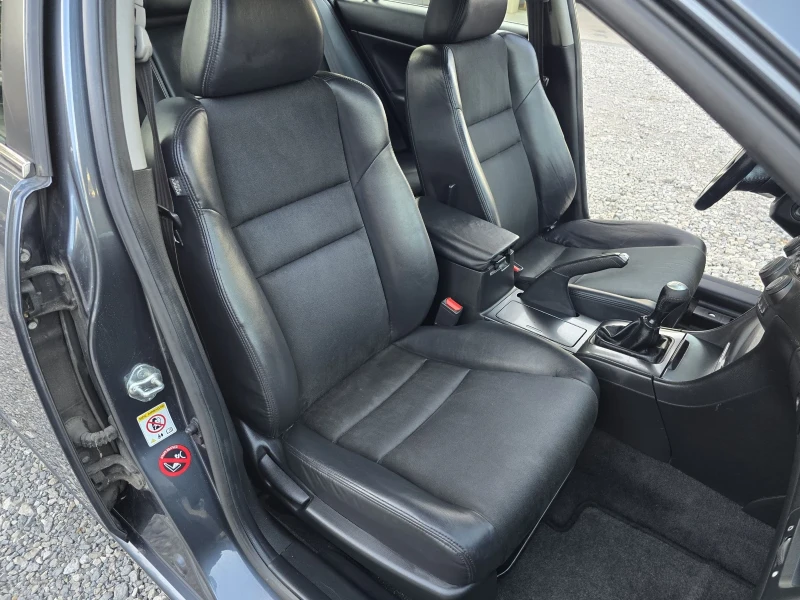 Honda Accord 2.2CDTI кожа, снимка 11 - Автомобили и джипове - 51764639