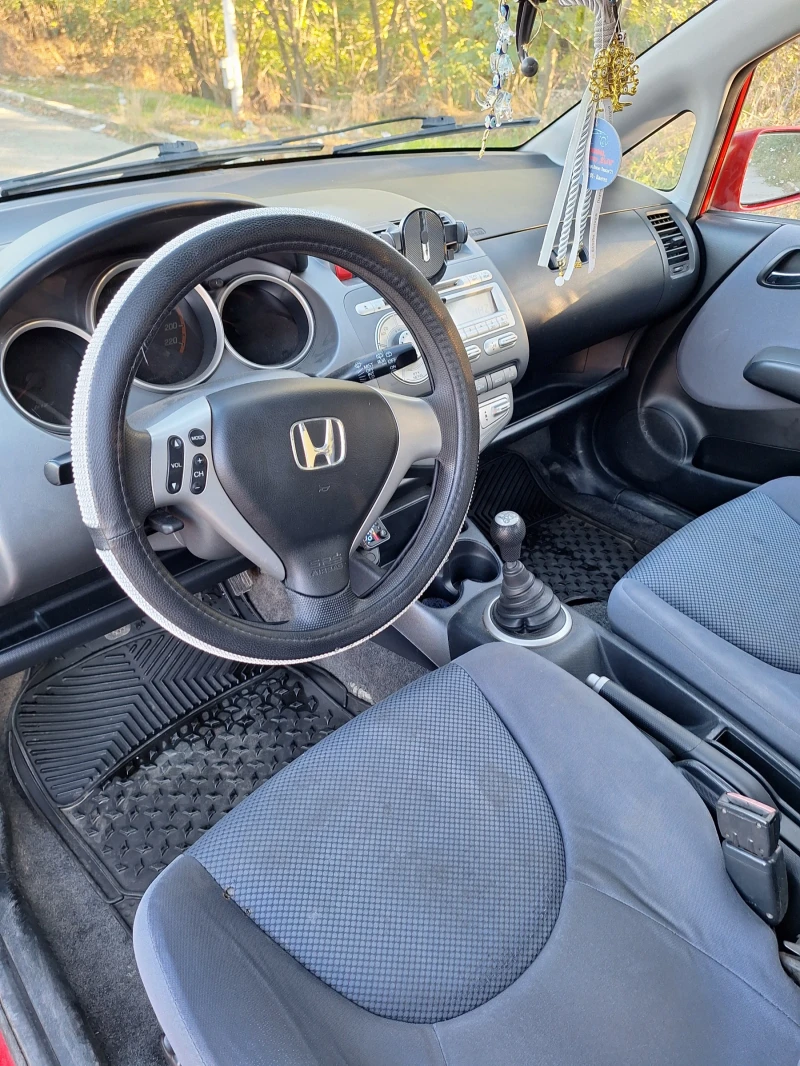 Honda Jazz 1.4 кубика 83 конски сили, снимка 8 - Автомобили и джипове - 52800538