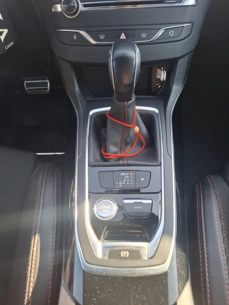 Peugeot 308 1.6 HDI, снимка 17 - Автомобили и джипове - 52507852