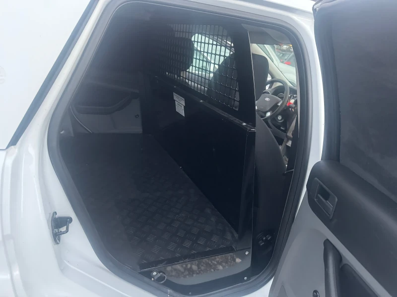 Ford Focus 1.6D KLIMA 60000km , снимка 4 - Автомобили и джипове - 52402213