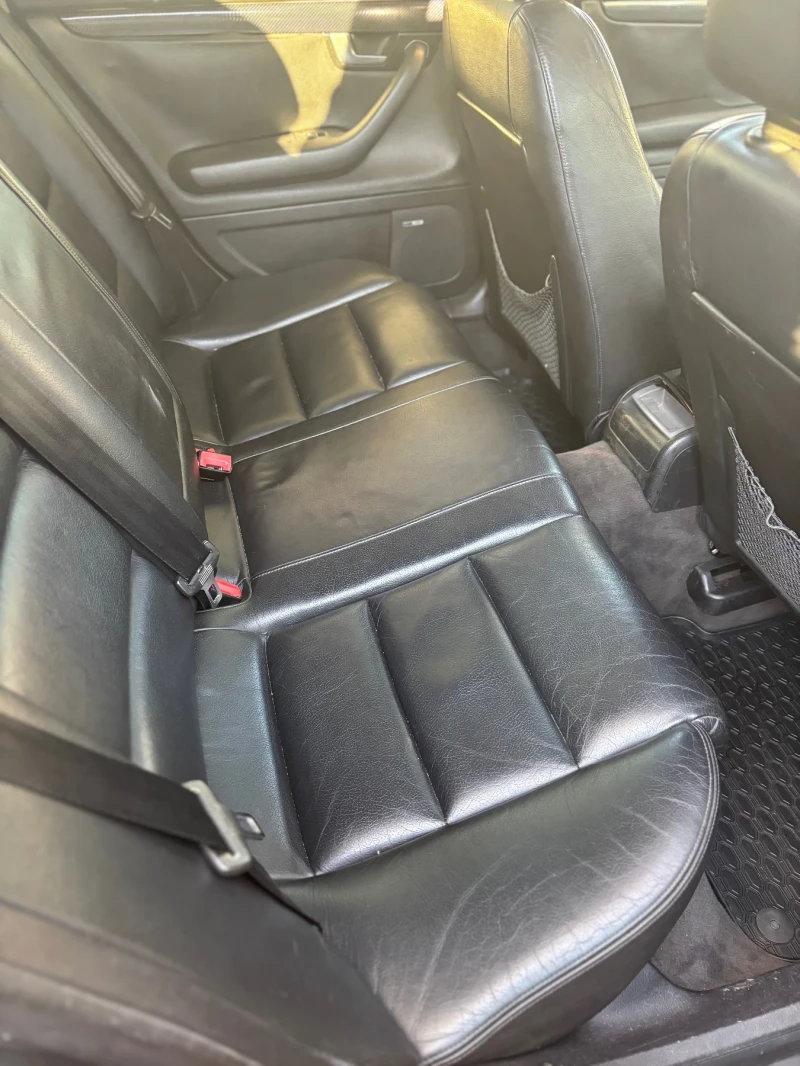 Audi A4 2.5TDI, снимка 9 - Автомобили и джипове - 52791049