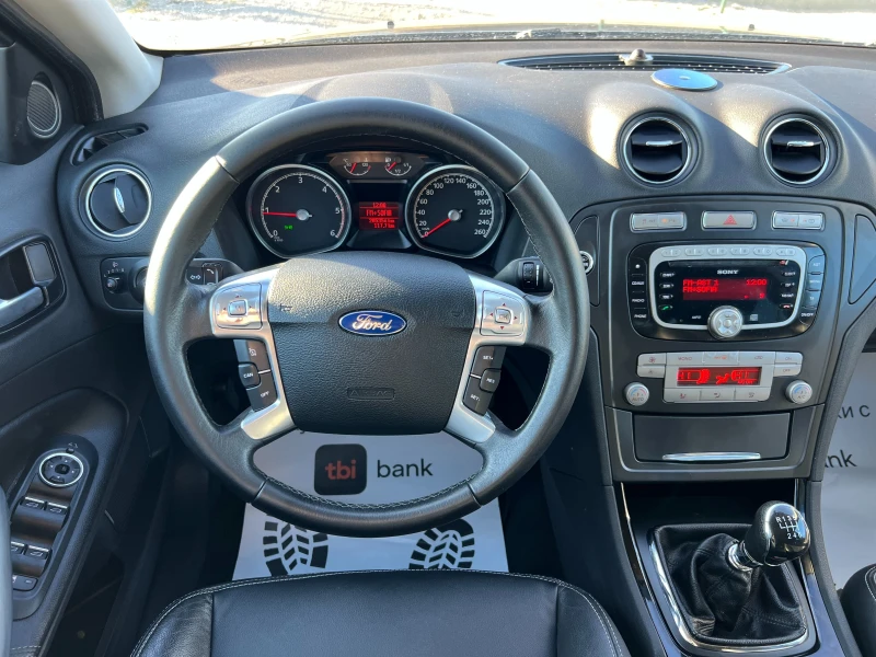 Ford Mondeo 1.8 TDCi Ghia, снимка 13 - Автомобили и джипове - 52812066