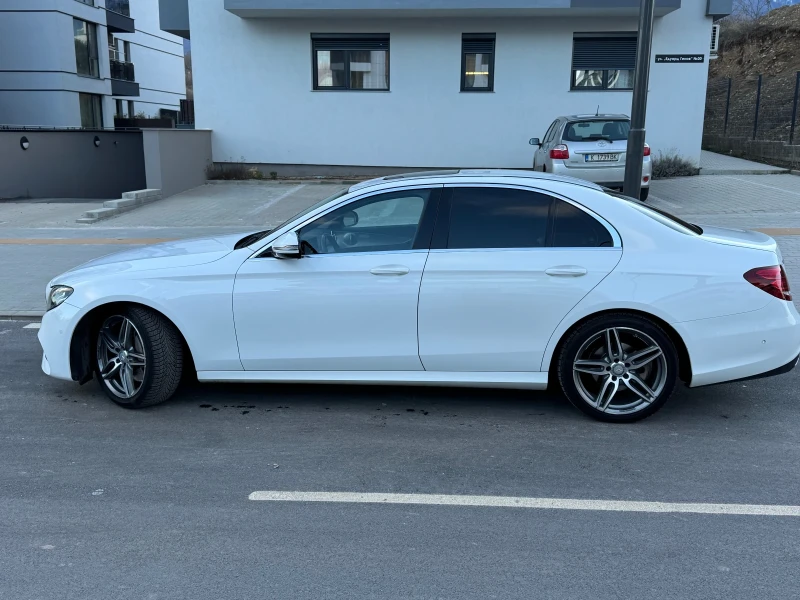 Mercedes-Benz E 220 Amg* Burmester* 9g-tronic, снимка 3 - Автомобили и джипове - 53049734