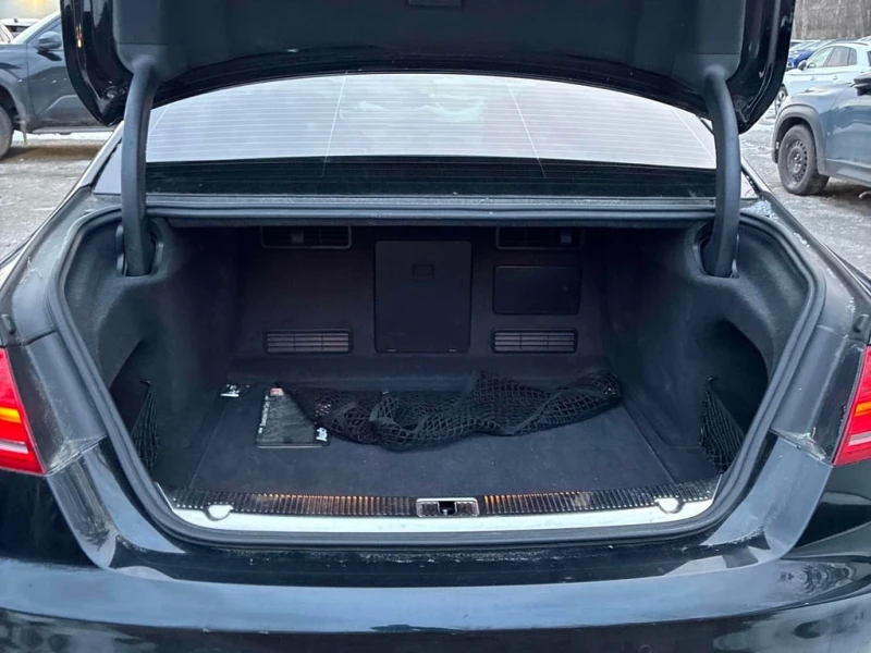Audi A8 * Premium * CARFAX * ЦЕНА ДО БГ, снимка 13 - Автомобили и джипове - 53095245
