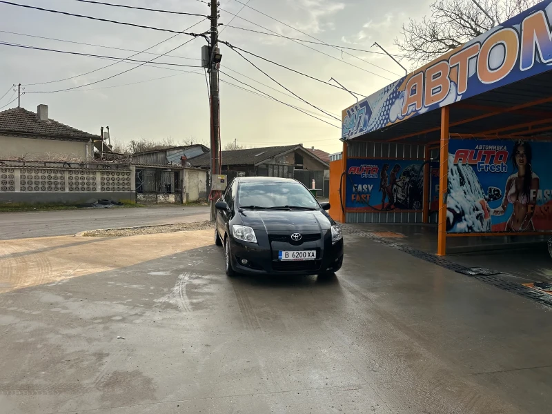 Toyota Auris, снимка 8 - Автомобили и джипове - 53235268