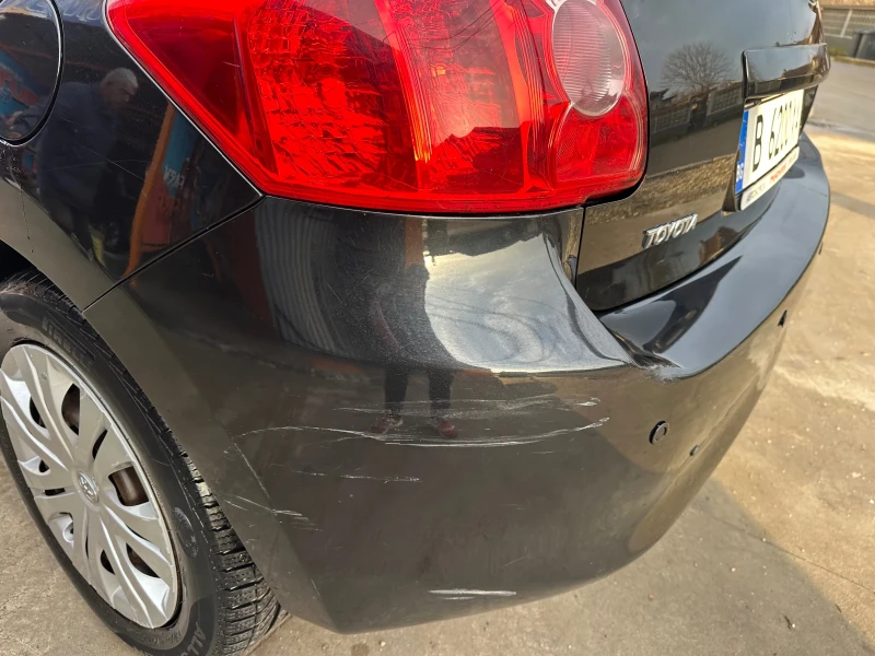 Toyota Auris, снимка 12 - Автомобили и джипове - 53235268