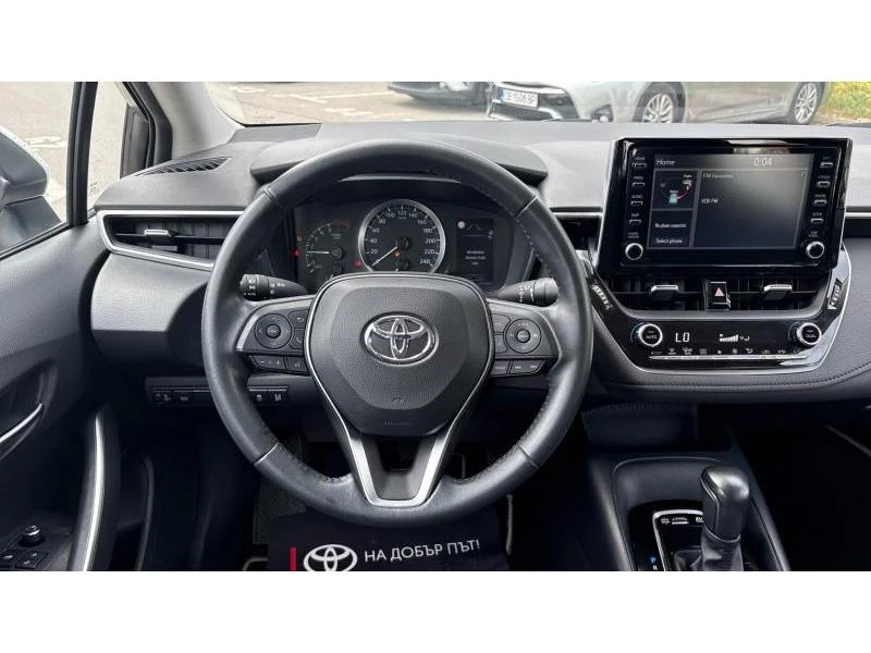 Toyota Corolla 1.8HSD EXECUTIVE, снимка 9 - Автомобили и джипове - 54363347