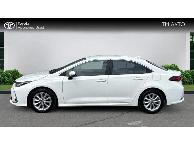 Toyota Corolla 1.8HSD EXECUTIVE, снимка 3 - Автомобили и джипове - 54363347